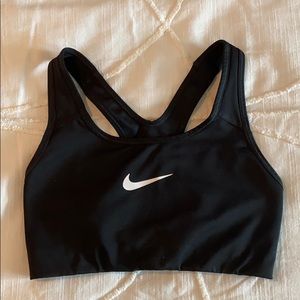 nike black sports bra